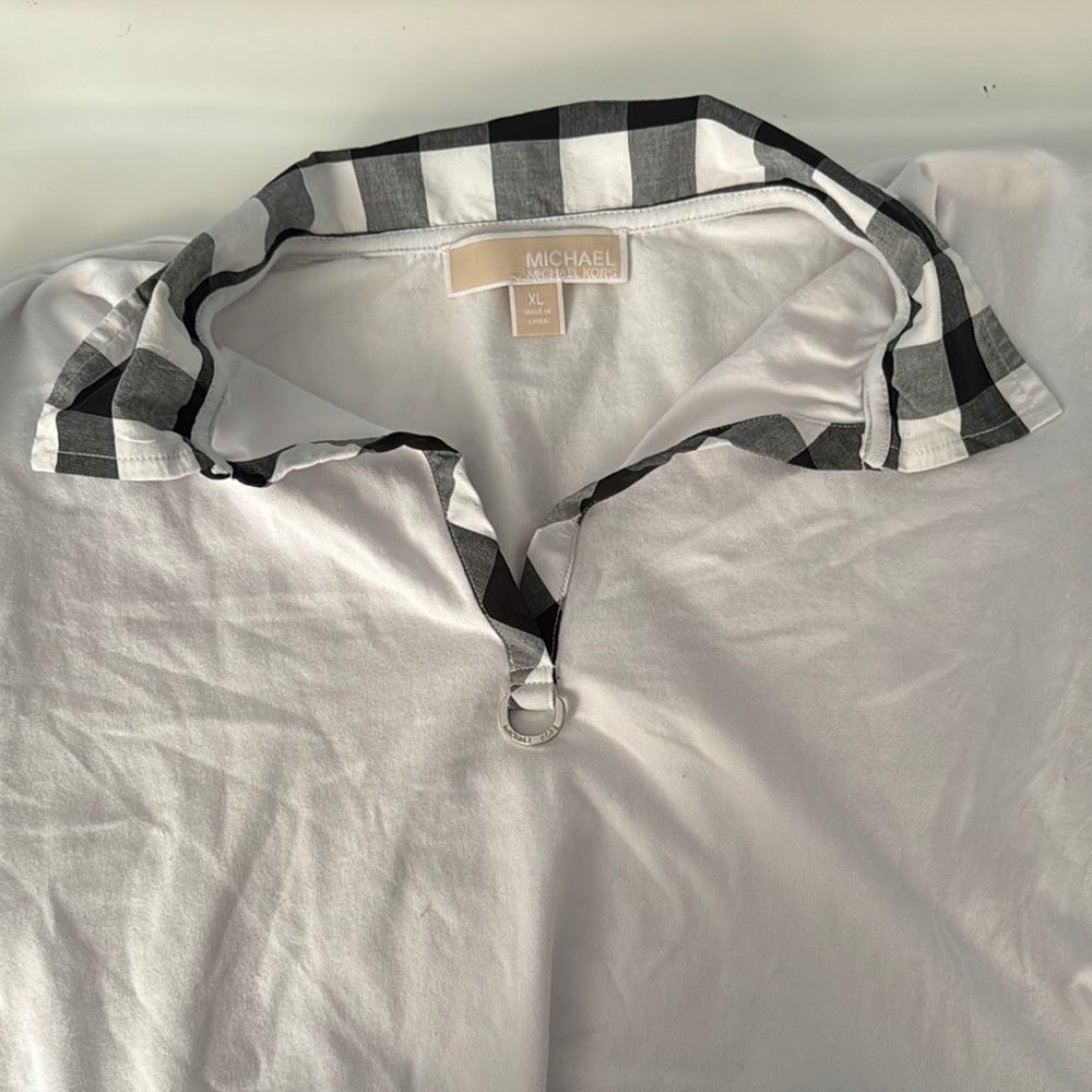 Michaels Men's White and Black Shirt